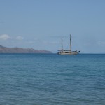 Whitsunday Islands Sailing Cruise - Schiff Alexander Steward von fern